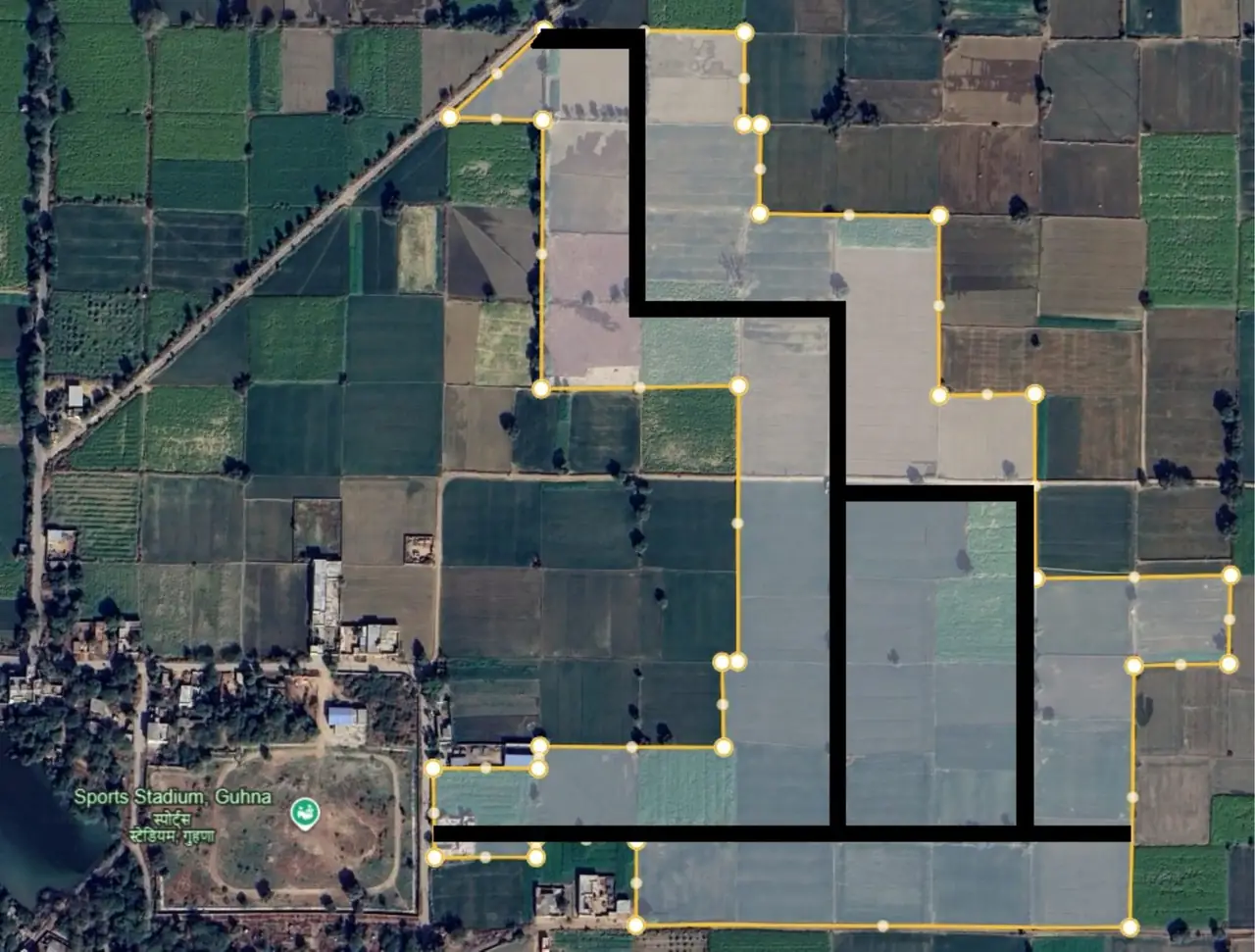 Site boundary on satellite view, next to Sports Stadium Guhna