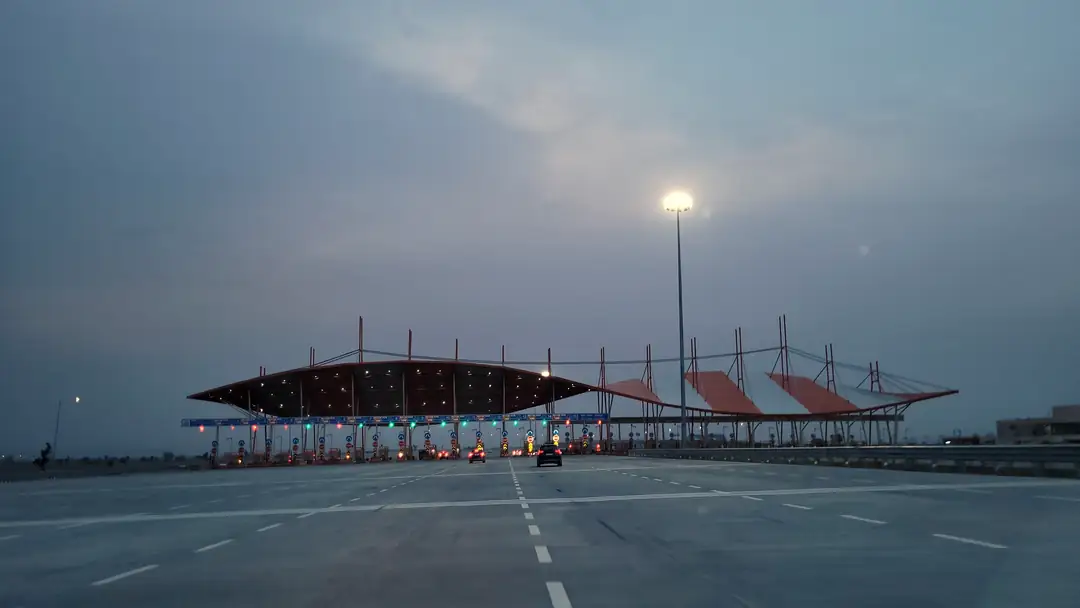 Hilalpur toll plaza on the Delhi–Mumbai Expressway, Haryana (representative image)